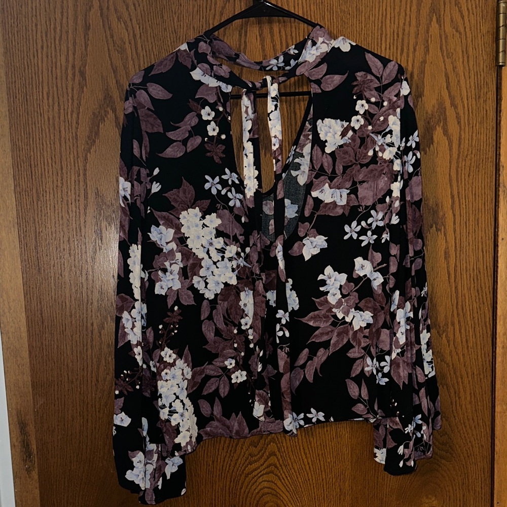 American Eagle Outfitters Black and Purple Floral Blouse